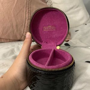 Henri Bendel Ring Holder